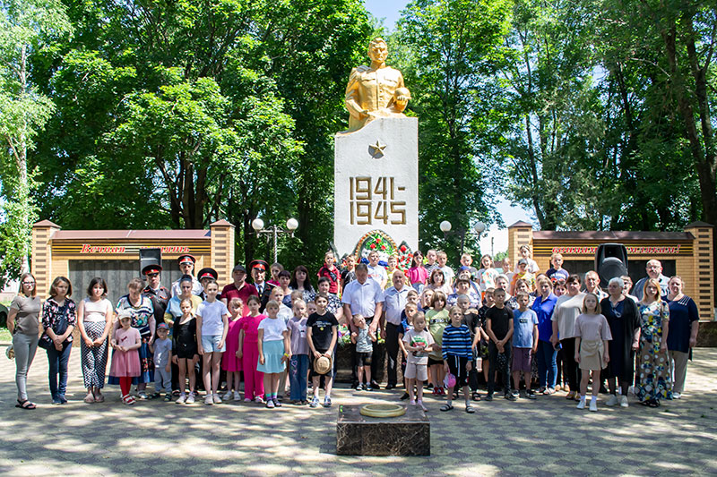 Торжественный митинг, посвященный Дню памяти и скорби, прошел в ст.Кардоникской.